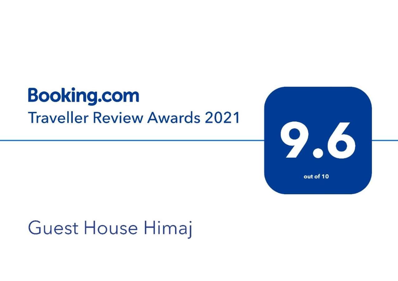 Guest House Himaj 베라트 외부 사진
